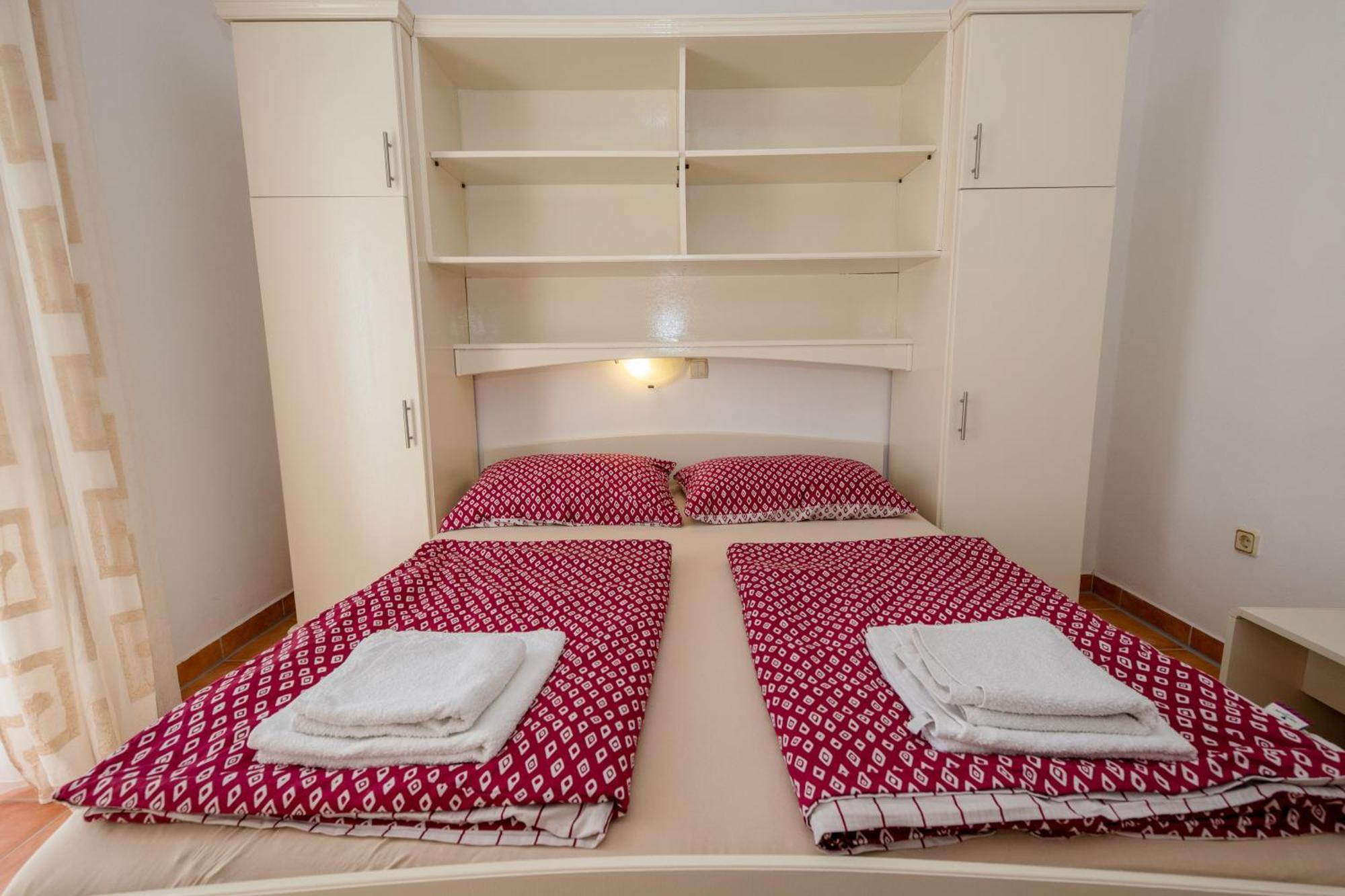 Apartments And Rooms By The Sea Supetarska Draga - Gornja, Rab - 11579 Quarto foto